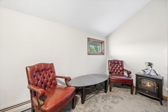 11330 Dineff Road, Lemont, IL 60439