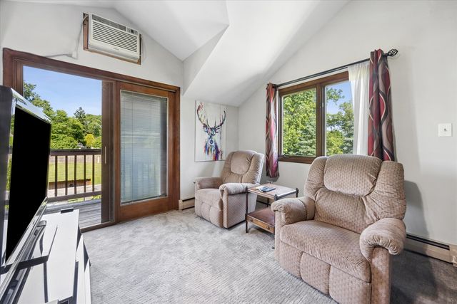 11330 Dineff Road, Lemont, IL 60439
