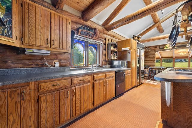 11330 Dineff Road, Lemont, IL 60439