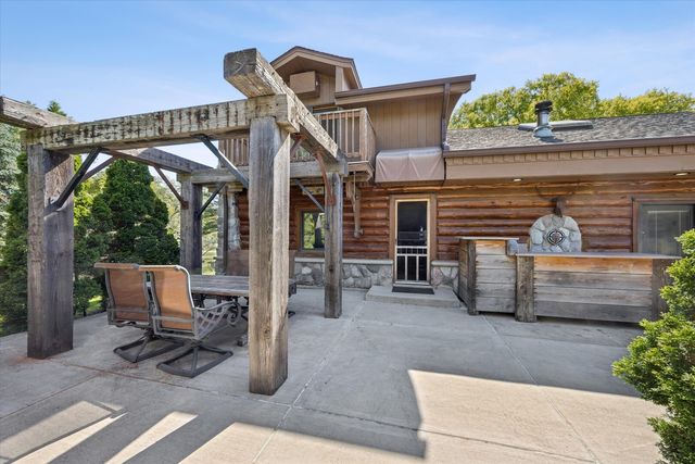 11330 Dineff Road, Lemont, IL 60439