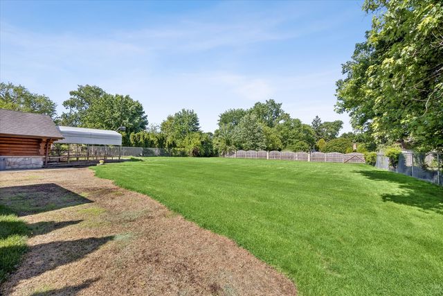 11330 Dineff Road, Lemont, IL 60439