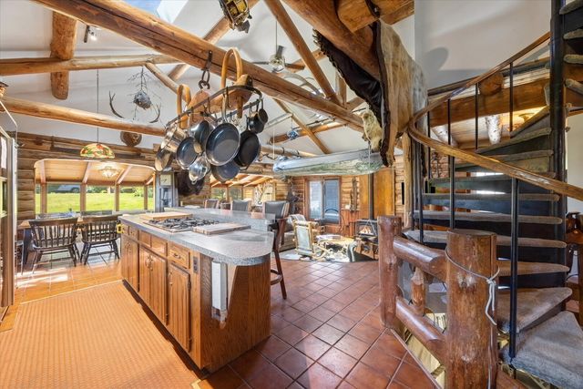 11330 Dineff Road, Lemont, IL 60439