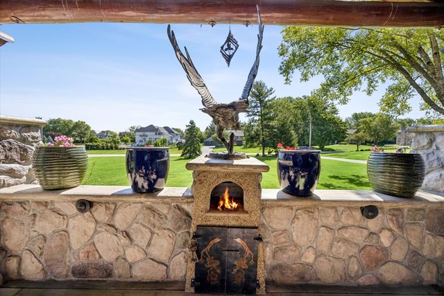 11330 Dineff Road, Lemont, IL 60439