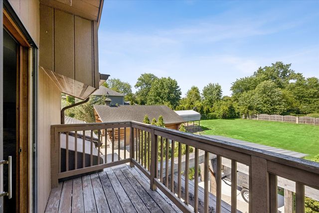 11330 Dineff Road, Lemont, IL 60439