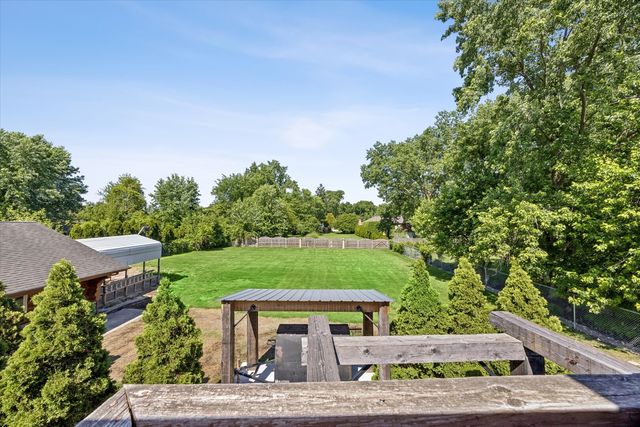 11330 Dineff Road, Lemont, IL 60439