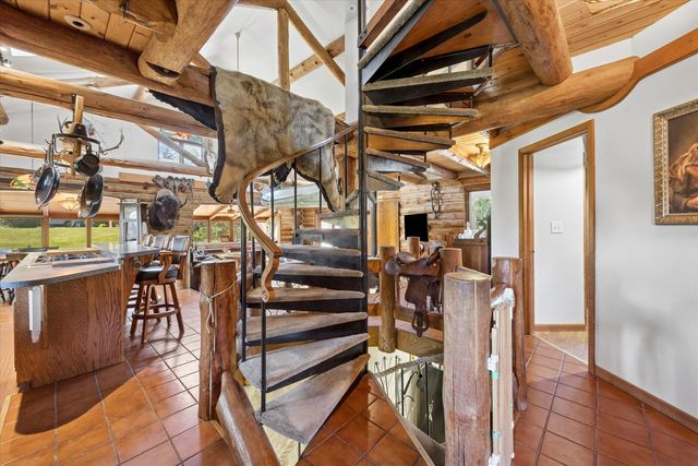 11330 Dineff Road, Lemont, IL 60439