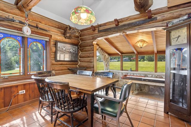 11330 Dineff Road, Lemont, IL 60439