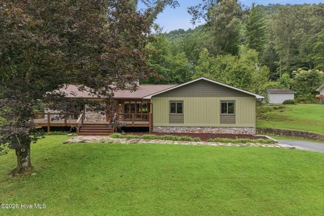 239 Woodland Heights, Robbinsville, NC 28771