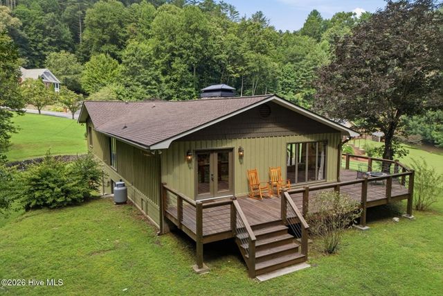 239 Woodland Heights, Robbinsville, NC 28771