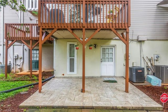 3745 Heathrow Drive, Winston-salem, NC 27127