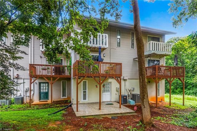 3745 Heathrow Drive, Winston-salem, NC 27127
