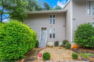 3745 Heathrow Drive, Winston-salem, NC 27127