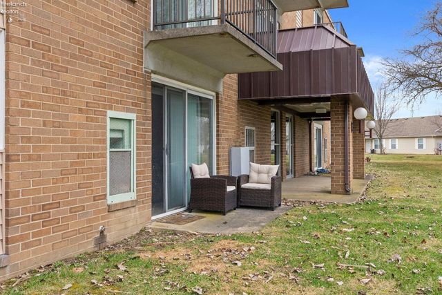 1315 S Lake Wilmer Dr Apt 109, Sandusky, OH 44870