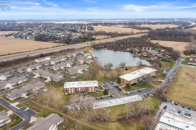 1315 S Lake Wilmer Dr Apt 109, Sandusky, OH 44870