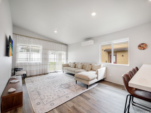 91-4092 Hikuha Street, Kapolei, HI 96707