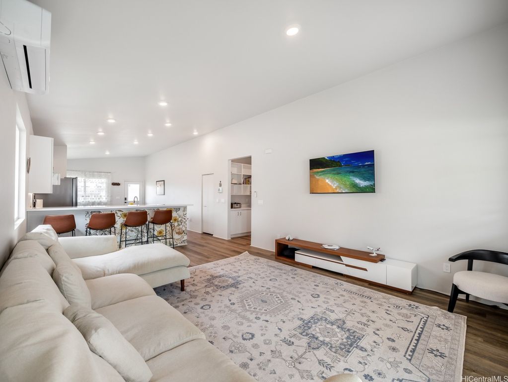 91-4092 Hikuha Street, Kapolei, HI 96707