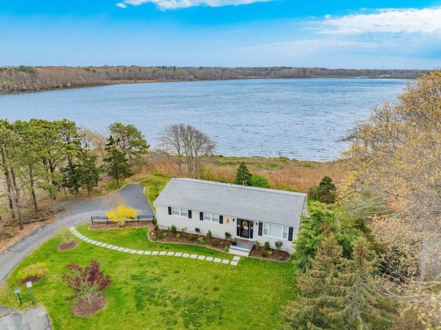 75 Meadowbrook Rd, Yarmouth, MA 02673