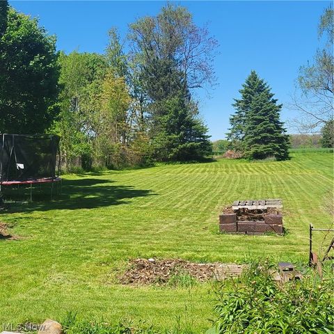 349 W Maple Street, Hartville, OH 44632