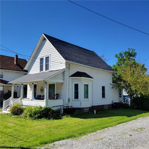 349 W Maple Street, Hartville, OH 44632