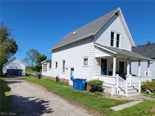 349 W Maple Street, Hartville, OH 44632