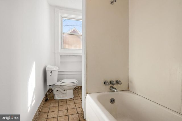 407 LAKEVIEW AVE, Milford, DE 19963