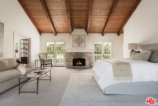 939 Arcady Road, Santa Barbara, CA 93108