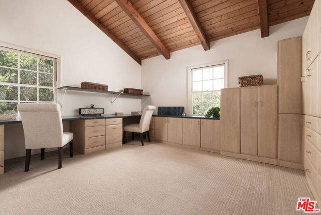 939 Arcady Road, Santa Barbara, CA 93108