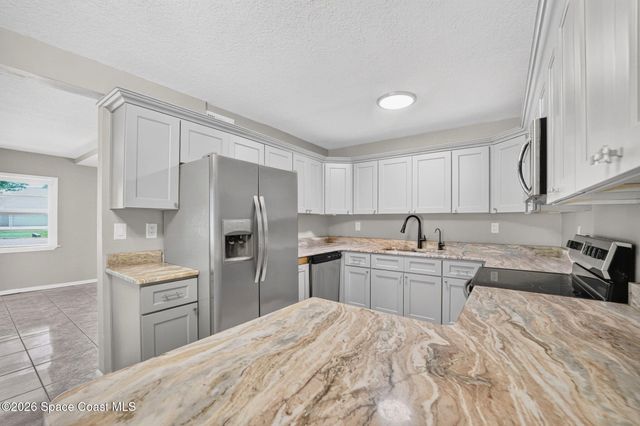 3575 Carter Road, Mims, FL 32754