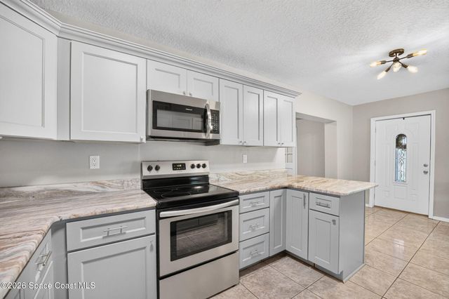 3575 Carter Road, Mims, FL 32754