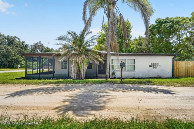 3575 Carter Road, Mims, FL 32754