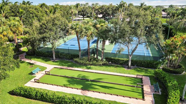 805 Niemen Drive, Palm Beach Gardens, FL 33410