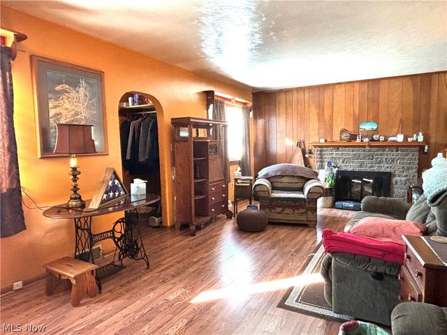 5288 Wheathill Road, East Palestine, OH 44413