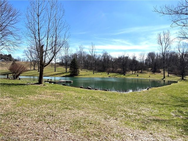 5288 Wheathill Road, East Palestine, OH 44413