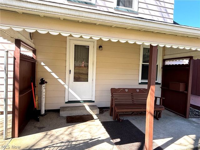 5288 Wheathill Road, East Palestine, OH 44413