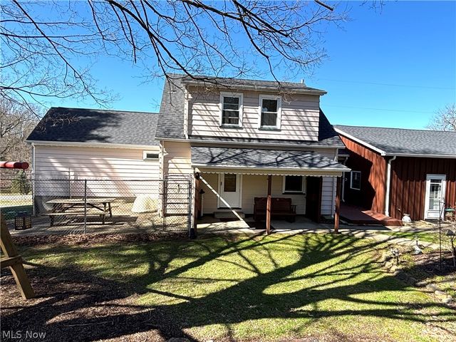 5288 Wheathill Road, East Palestine, OH 44413