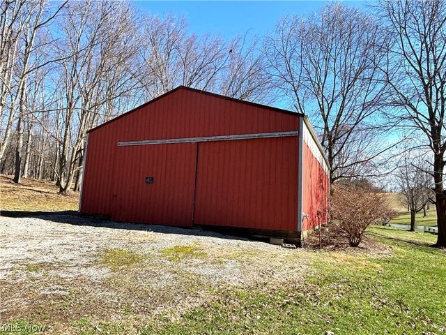 5288 Wheathill Road, East Palestine, OH 44413