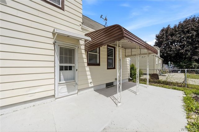 51 Crocker Street, Cheektowaga, NY 14212