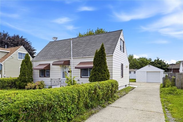 51 Crocker Street, Cheektowaga, NY 14212