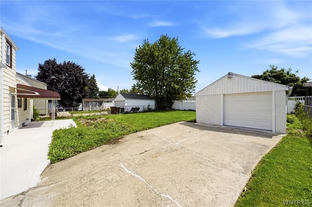 51 Crocker Street, Cheektowaga, NY 14212