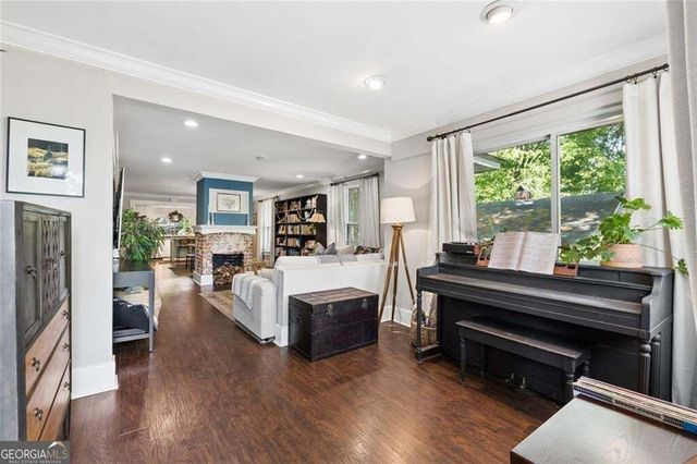 2152 Forrest Place NW, Atlanta, GA 30318