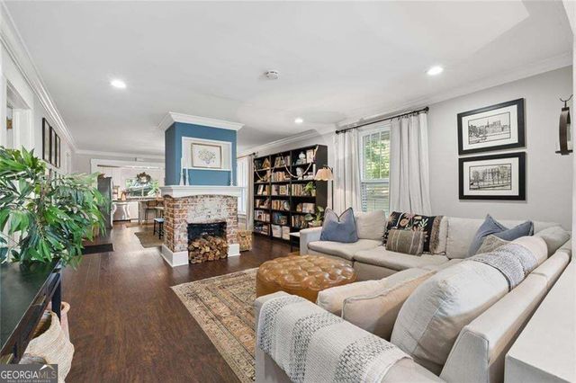 2152 Forrest Place NW, Atlanta, GA 30318