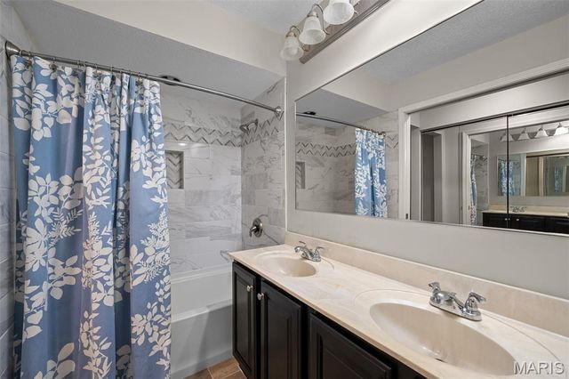 5591 Waterman Boulevard A, St Louis, MO 63112