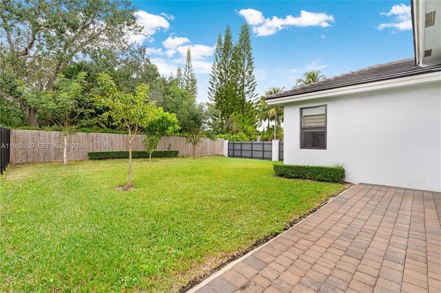 19410 SW 124th Ct, Miami, FL 33177