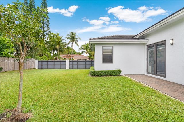 19410 SW 124th Ct, Miami, FL 33177