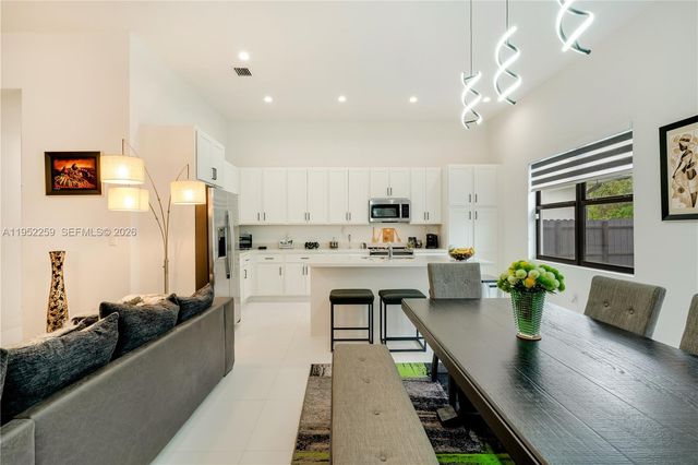 19410 SW 124th Ct, Miami, FL 33177