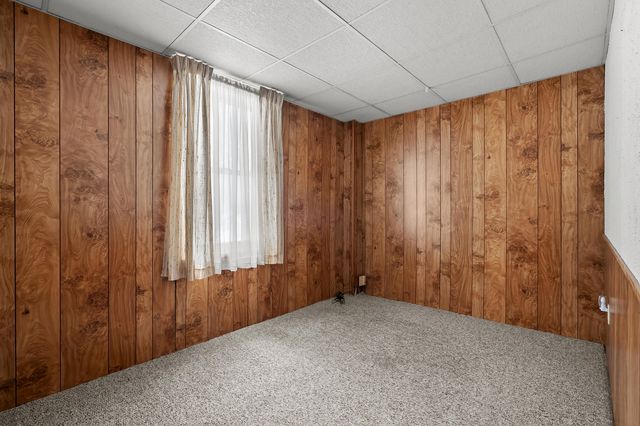 1170 W Bridge Street, Plainwell, MI 49080