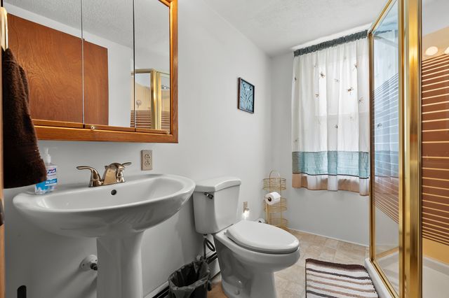 1170 W Bridge Street, Plainwell, MI 49080