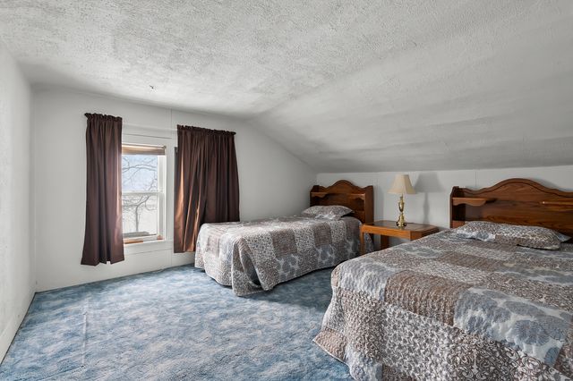 1170 W Bridge Street, Plainwell, MI 49080