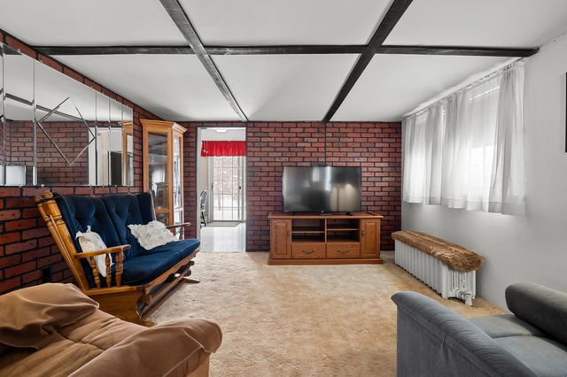 1170 W Bridge Street, Plainwell, MI 49080