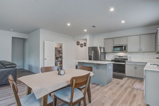 143 West Bradford Pointe Drive, Summerville, SC 29486